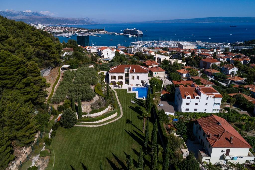 Exclusive Villa Marnano - Split center Esterno foto